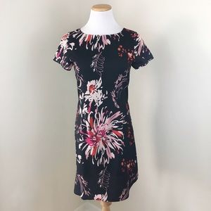 ✨5 FOR $25✨  NWOT Yumi Kim Elana Pink Floral Shift Dress